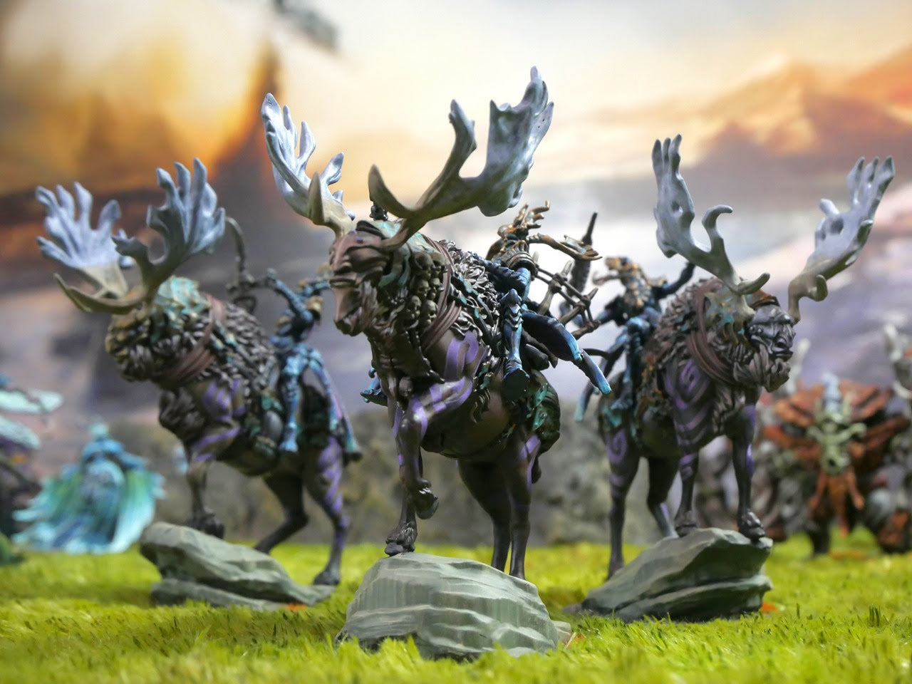 Conquest - Weaver Courts - Gemred Knights