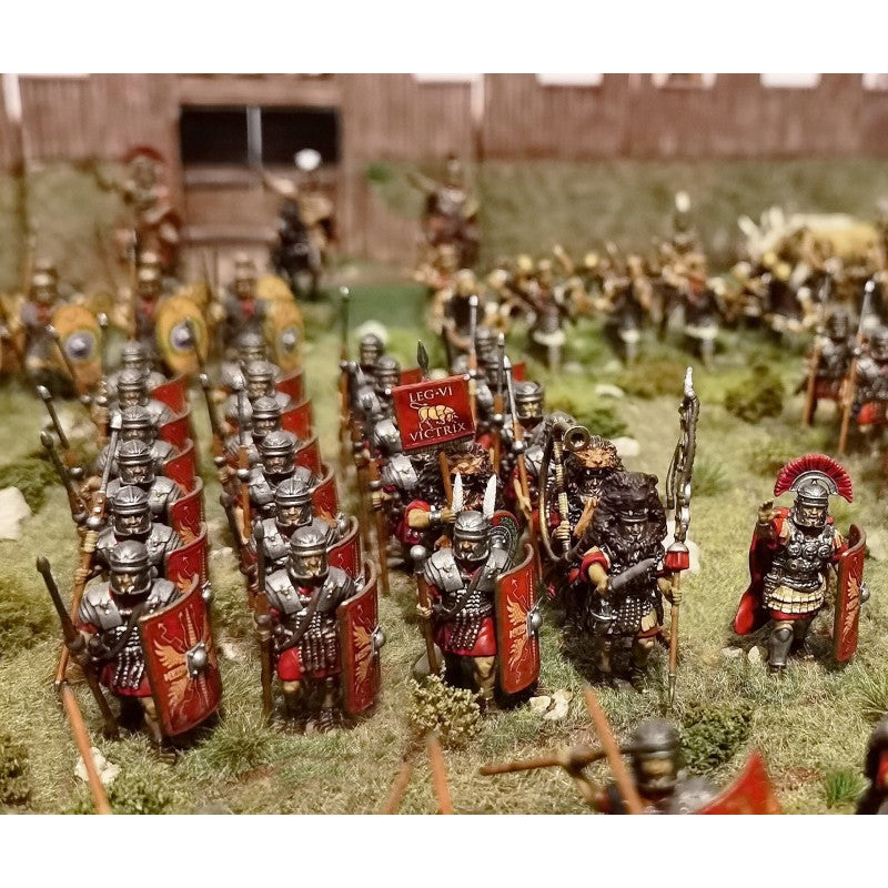 Victrix Miniatures 28mm Antiquité - Early Imperial Roman Legionaries Advancing
