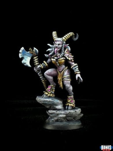 Reaper Miniatures : Anina, Female Krampus